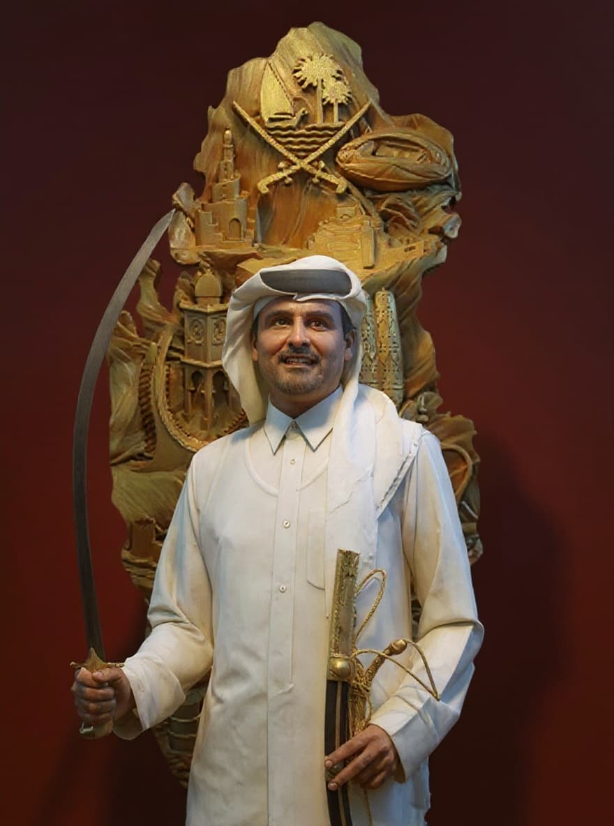 Transform image to sculpture art style